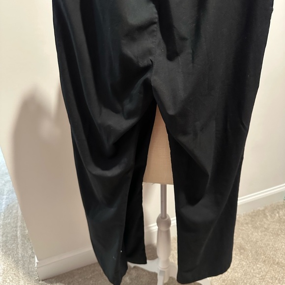 Gentle worn Healing Hand’s woman scrub pants - Picture 5 of 6